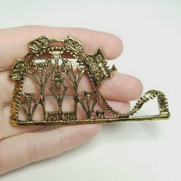 Vintage Roller Coaster Train Tracks Theme Brooch, Gold Tone Lapel Pin, Unsigned - Picture 6 of 6